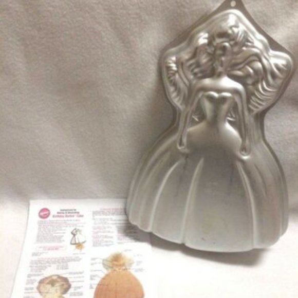 Wilton Barbie Doll Dream Bride Cake Pan Mold 1992 - Picture 1 of 2